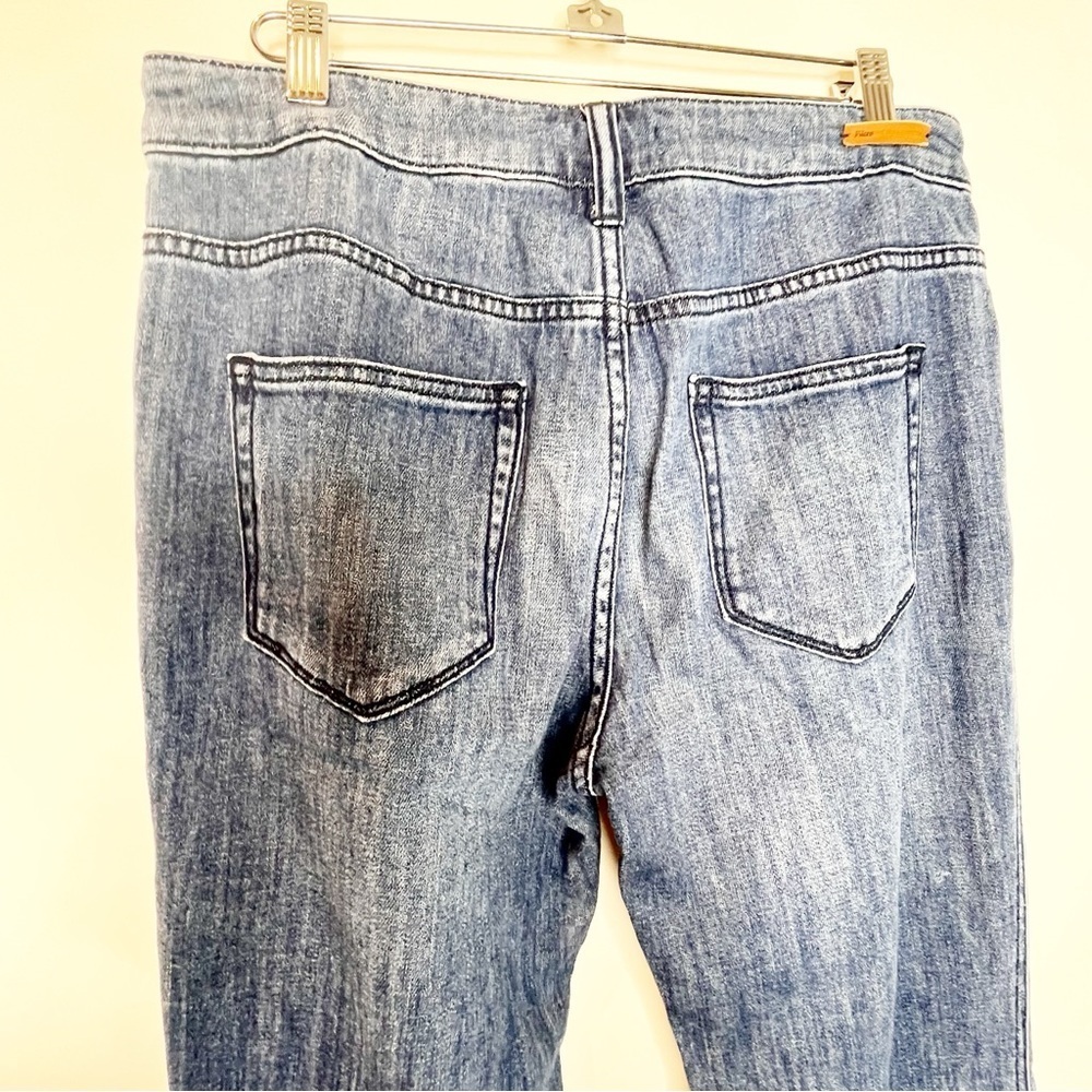 Pilcro | Ultra High Rise Flare Jeans - Picture 5 of 9